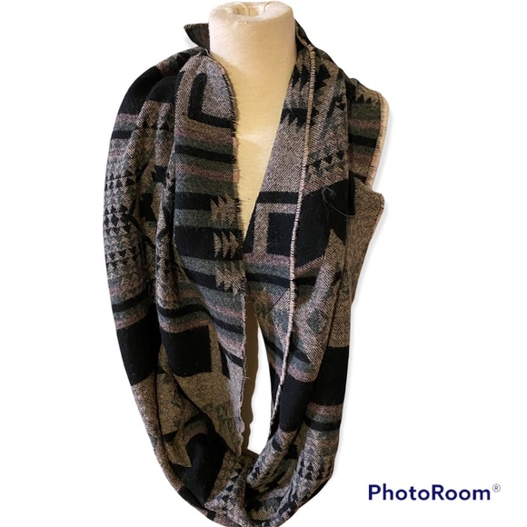 Target Aztec Infinity Scarf - Picture 4 of 5